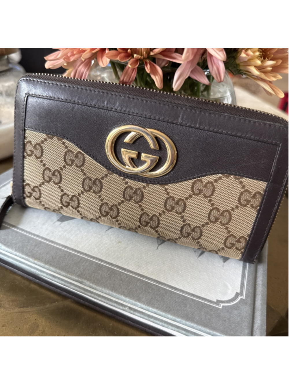 Gucci Sukey GG Canvas Round Zip Long Wallet Brown 308012 Unisex